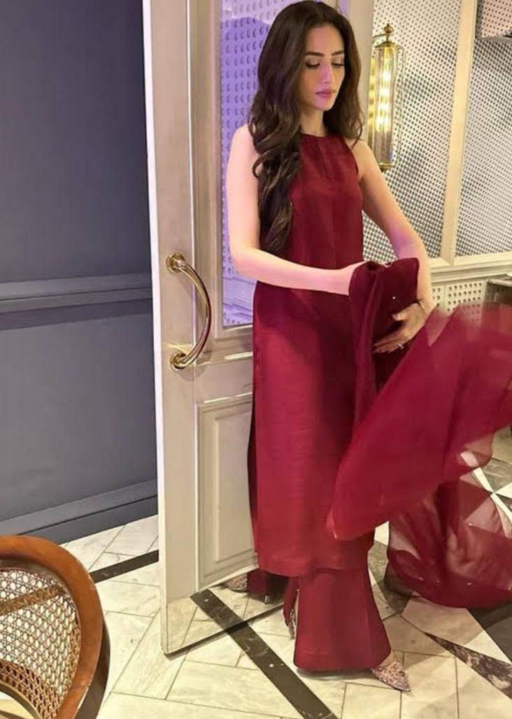 Red Farshi Set