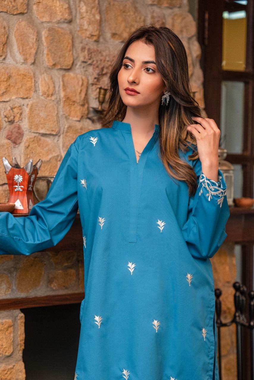 2-Piece Embroidered Cotton Suit