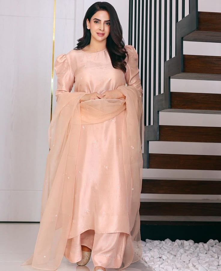 Peach farshi set