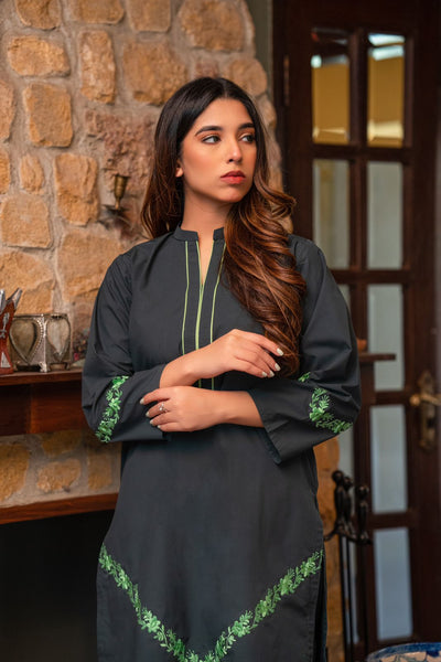 2-Piece Embroidered Cotton Stitched