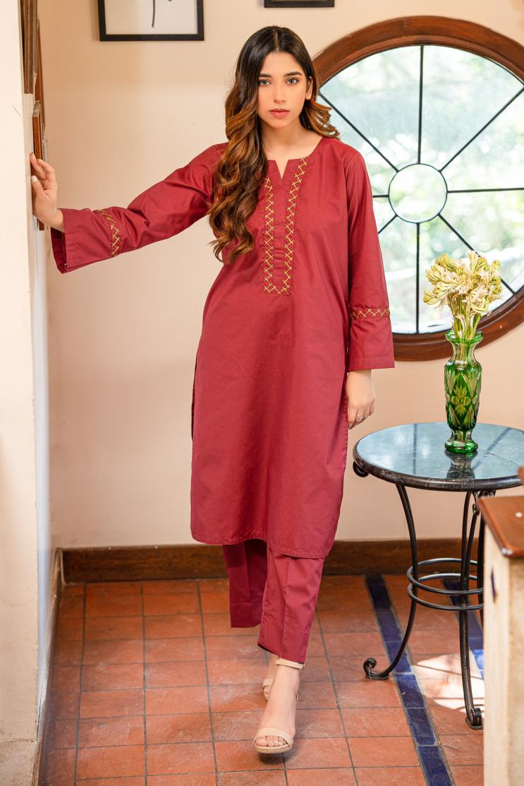 2-Piece Embroidered Cambric Stitched