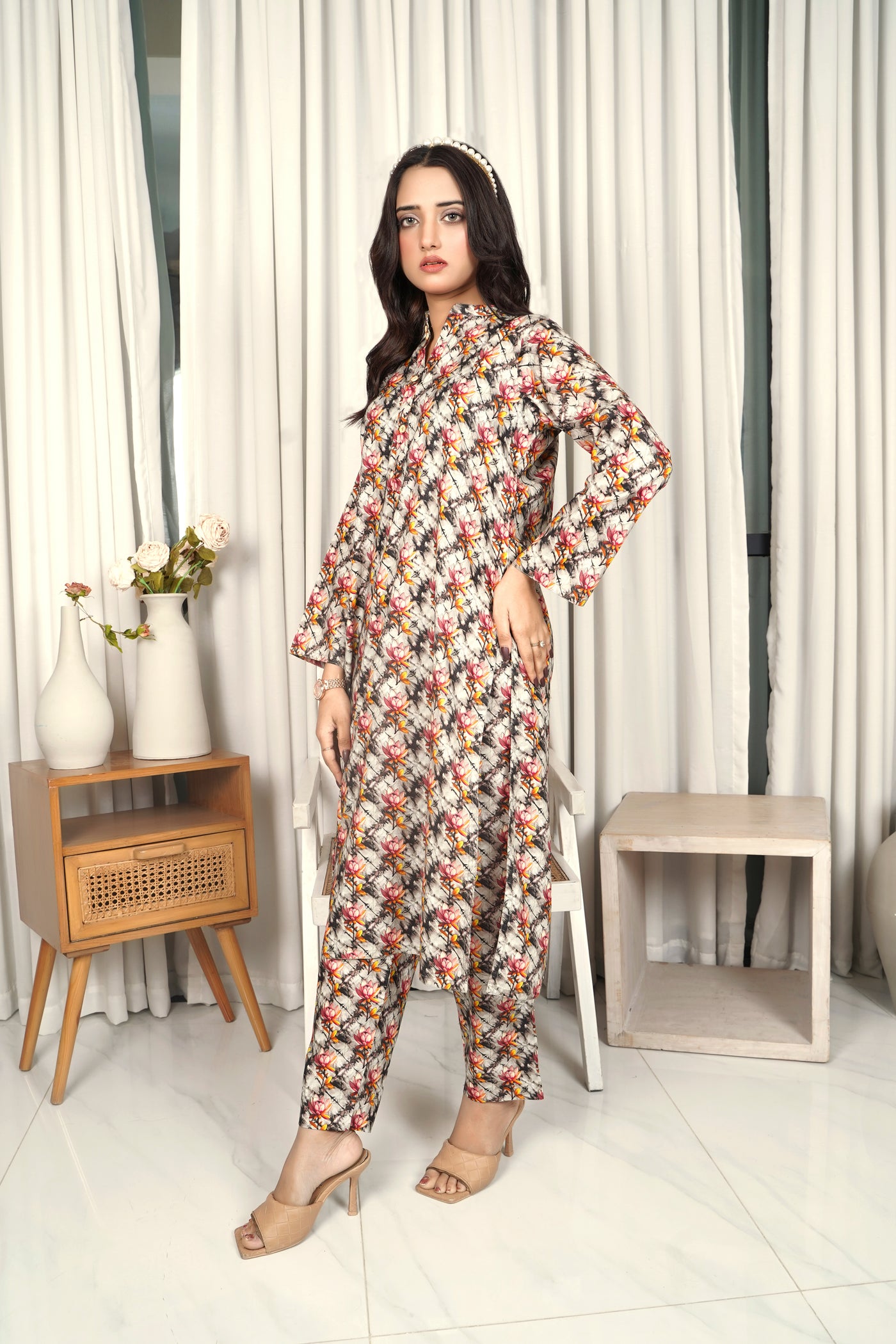 2-Piece Floral Printed Unstitched