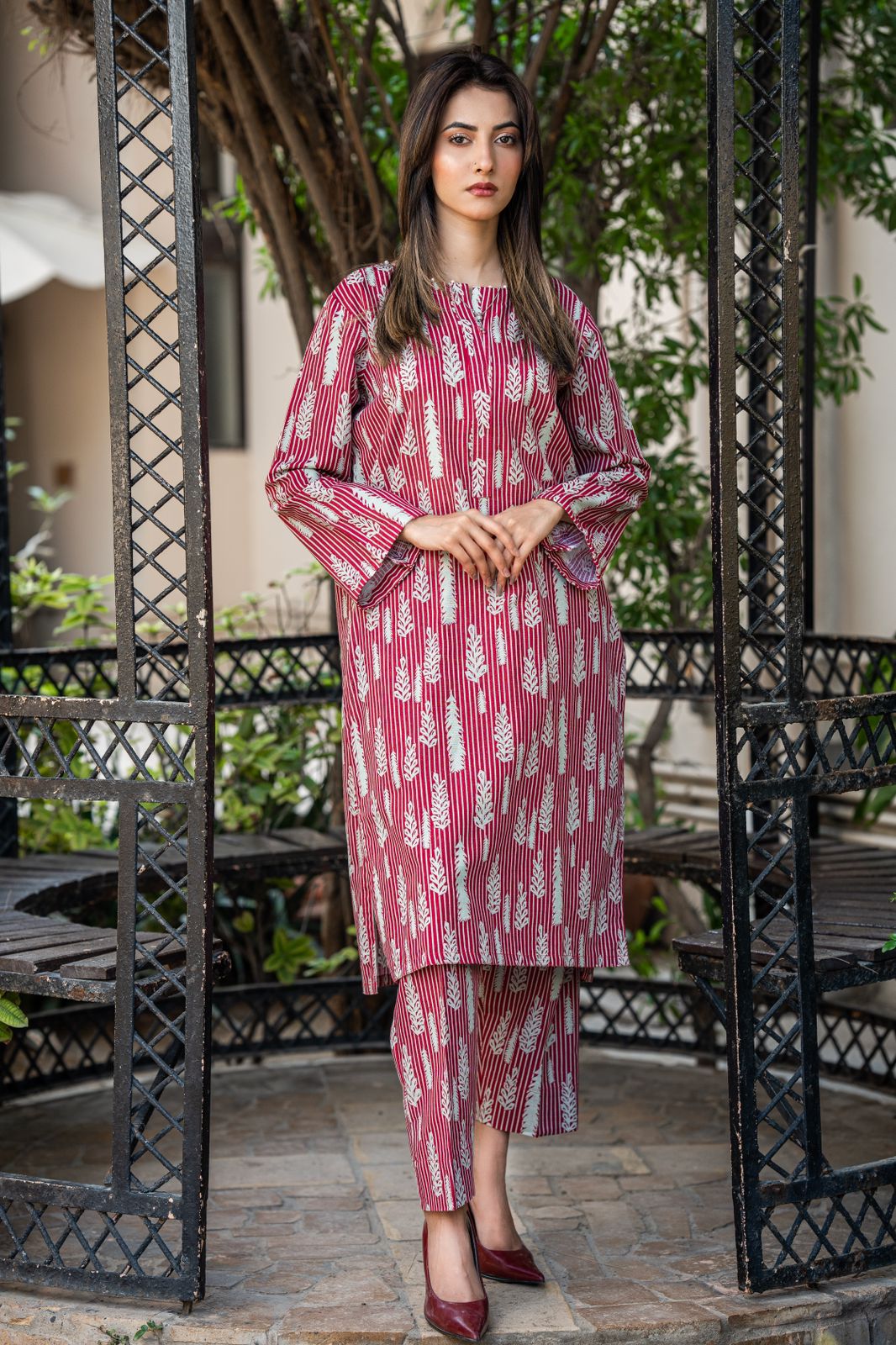 2-Piece Printed Khaddar Stitched