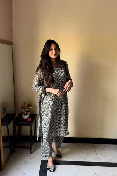 2-Piece Printed Lawn Suit